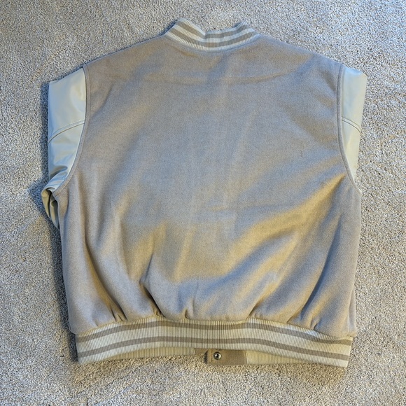 SOLD‼️ Stoosh tan and eggshell bomber jacket - Picture 4 of 5